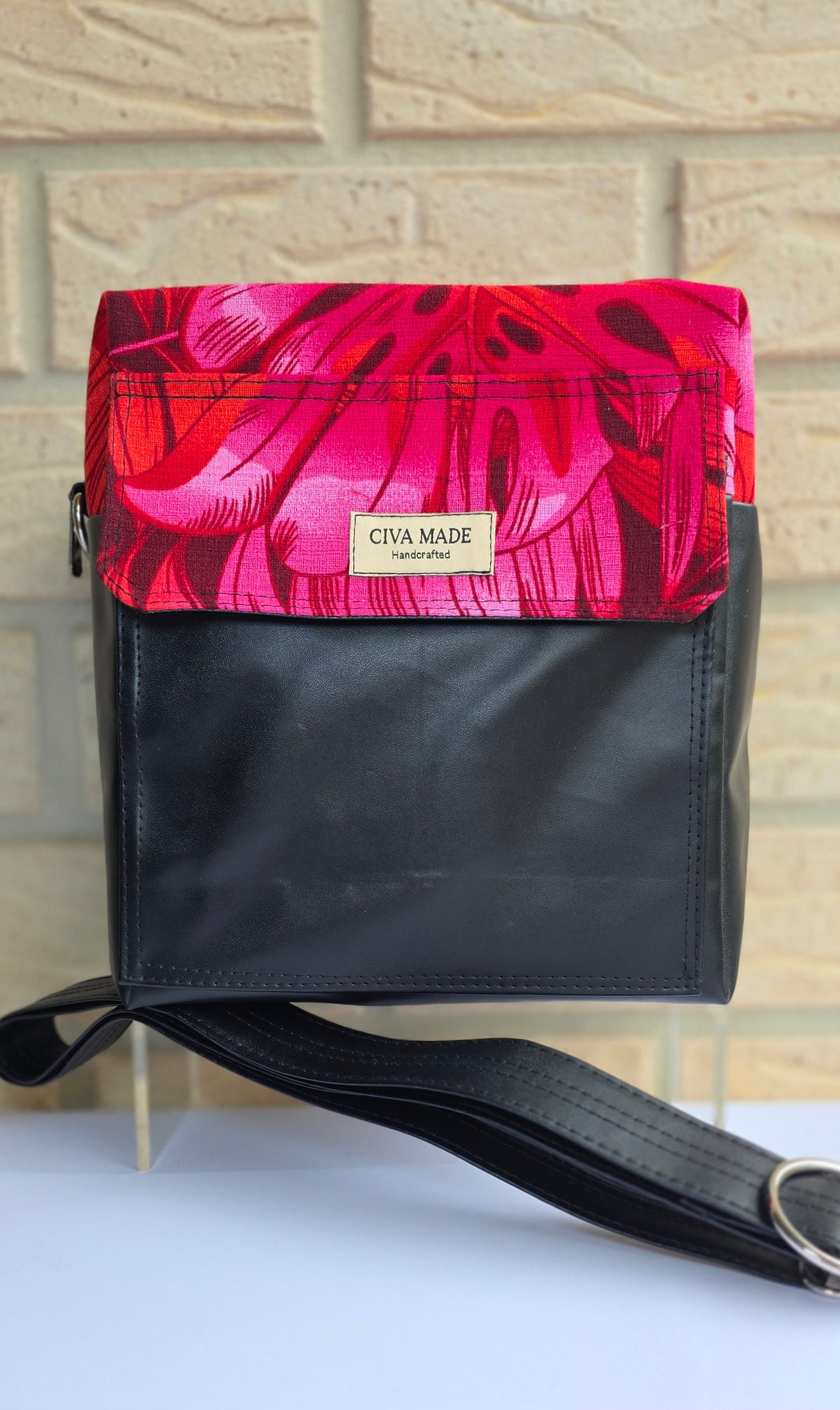 HANDMADE SMALL CROSS BODY BAG | PASIFIKA - Stick N It