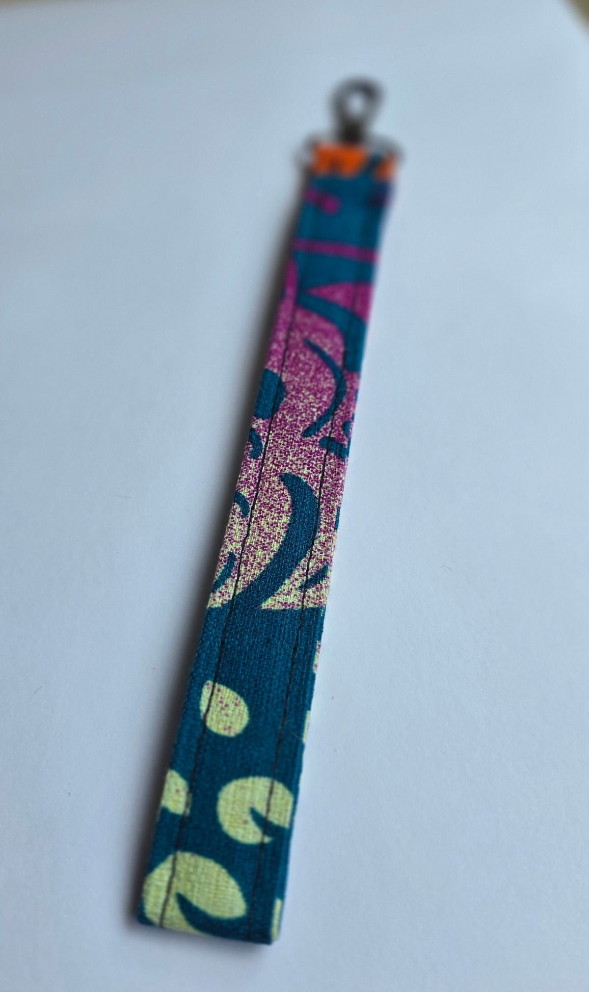 HANDMADE WRISTLET FOB | PASIFIKA - Stick N It
