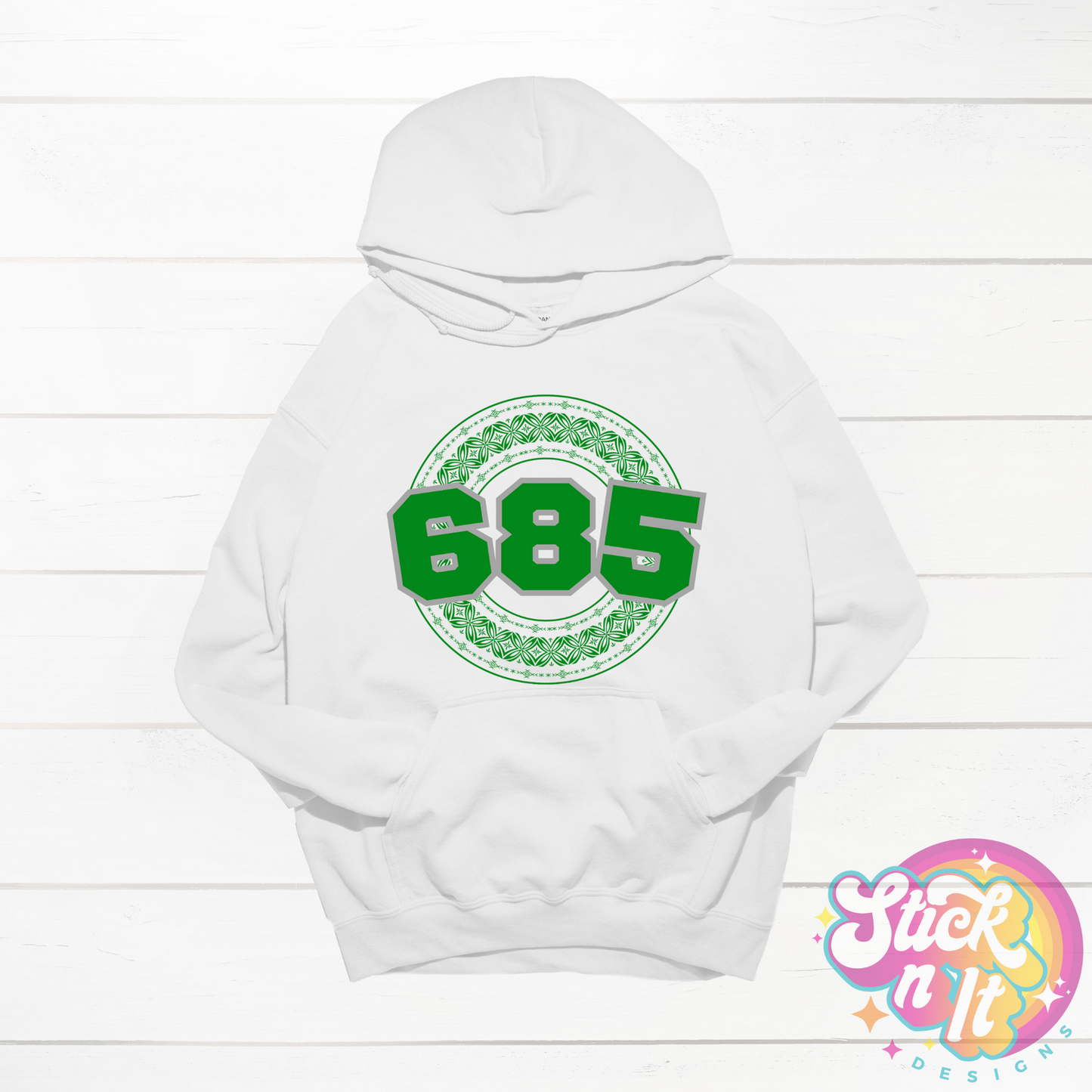 White hoodie featuring a Polynesian Samoa design with area code 685 in green.