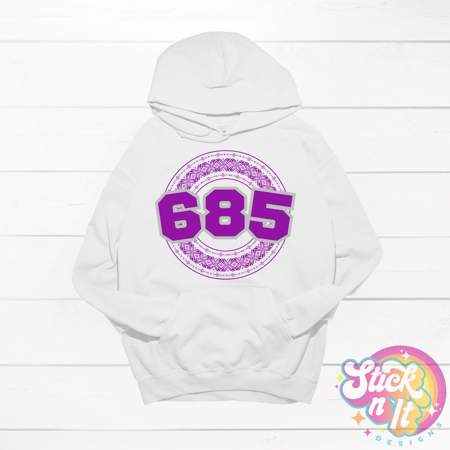 White hoodie featuring a Polynesian Samoa design with area code 685 in purple.