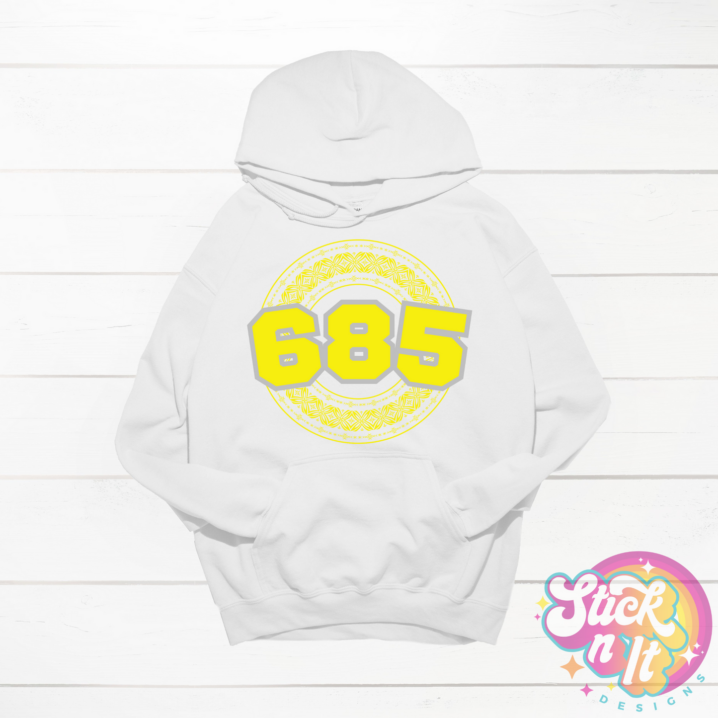 White hoodie featuring a Polynesian Samoa design with area code 685 in yellow.