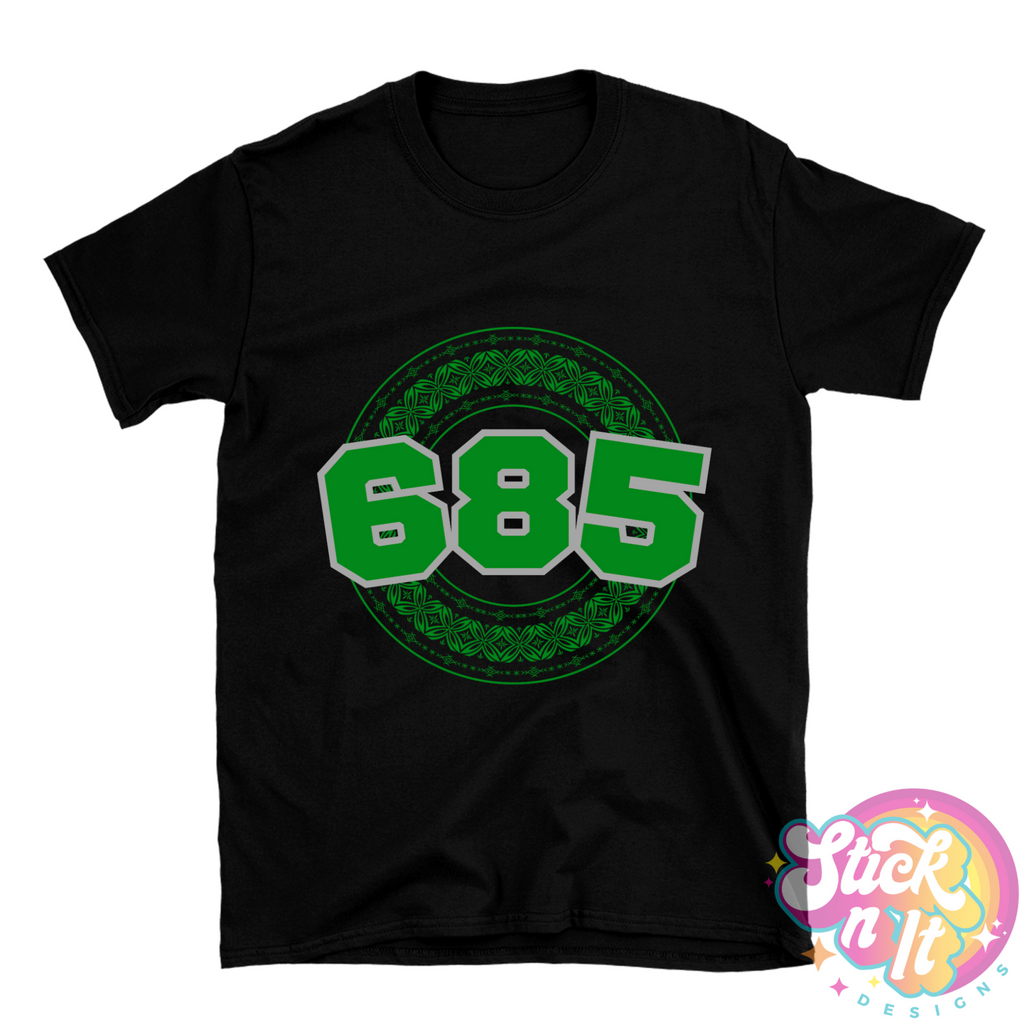 Black shirt featuring a Polynesian Samoa design with area code 685 in green.