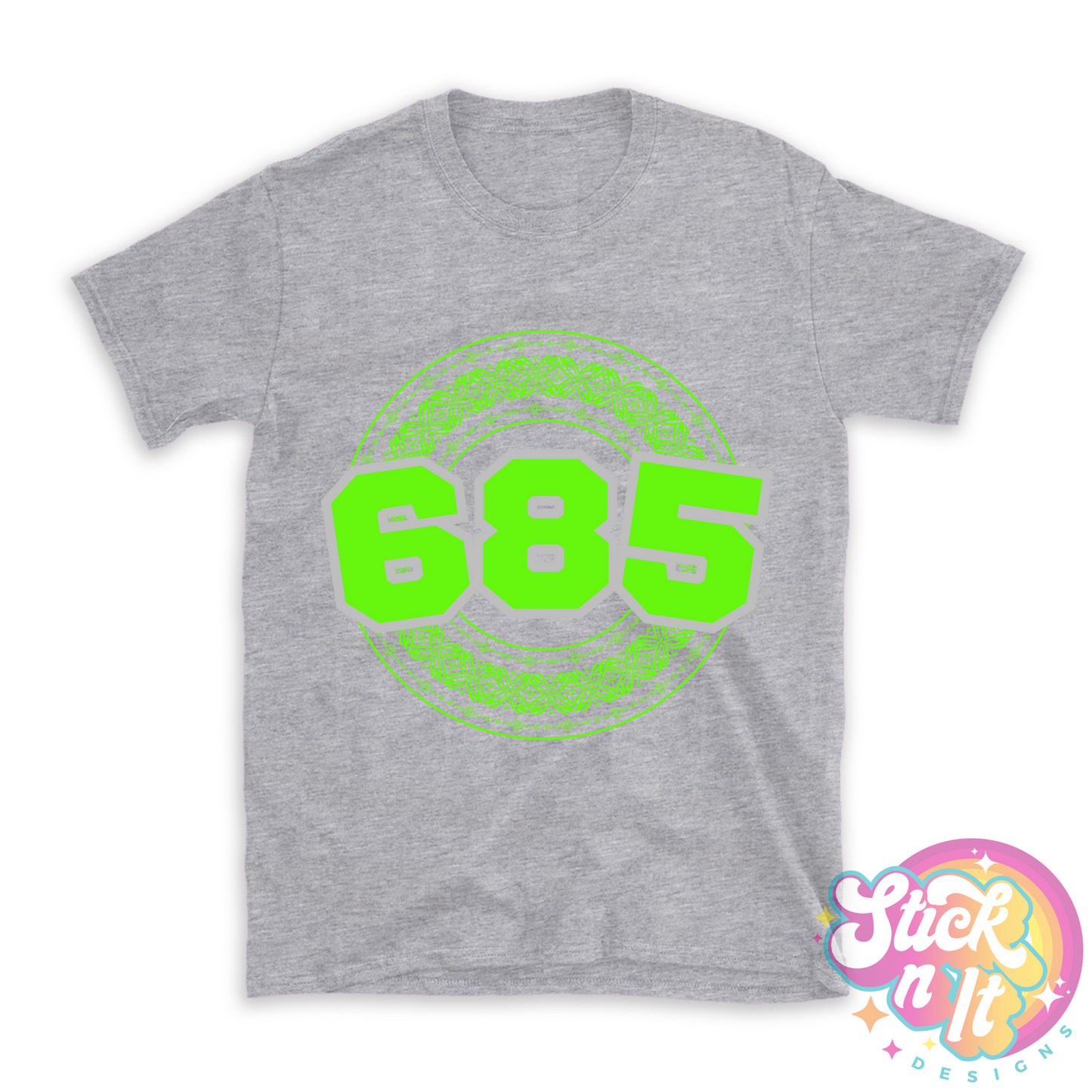 Grey shirt featuring a Polynesian Samoa design with area code 685 in lime.