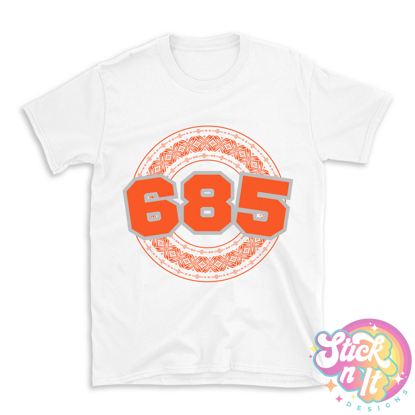White shirt featuring a Polynesian Samoa design with area code 685 in orange.